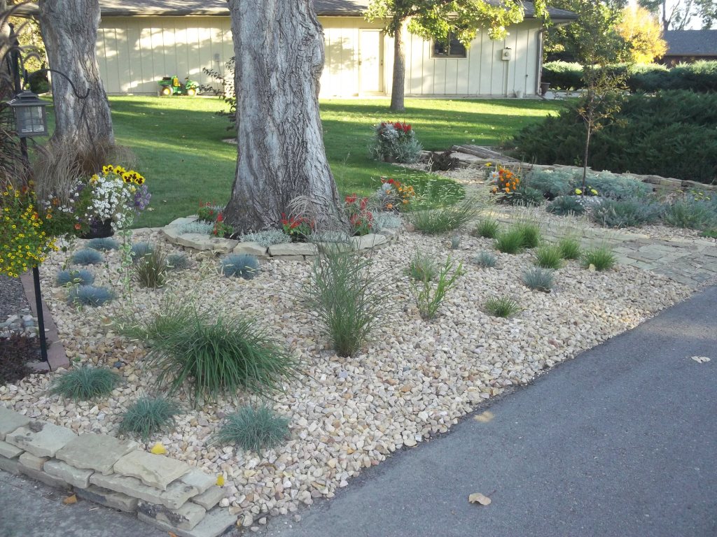 Front Yard Landscaping With Rock Mycoffeepot Org